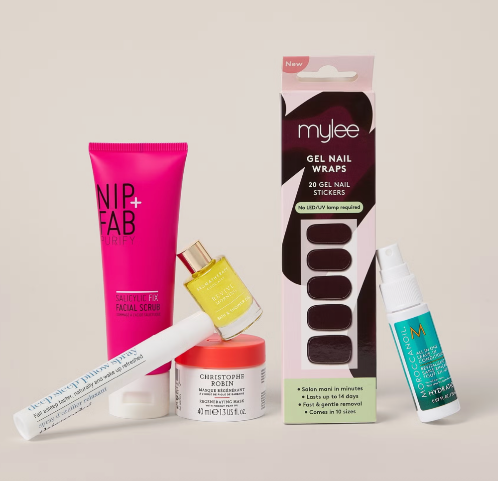 LOOKFANTASTIC-December-Box-2025